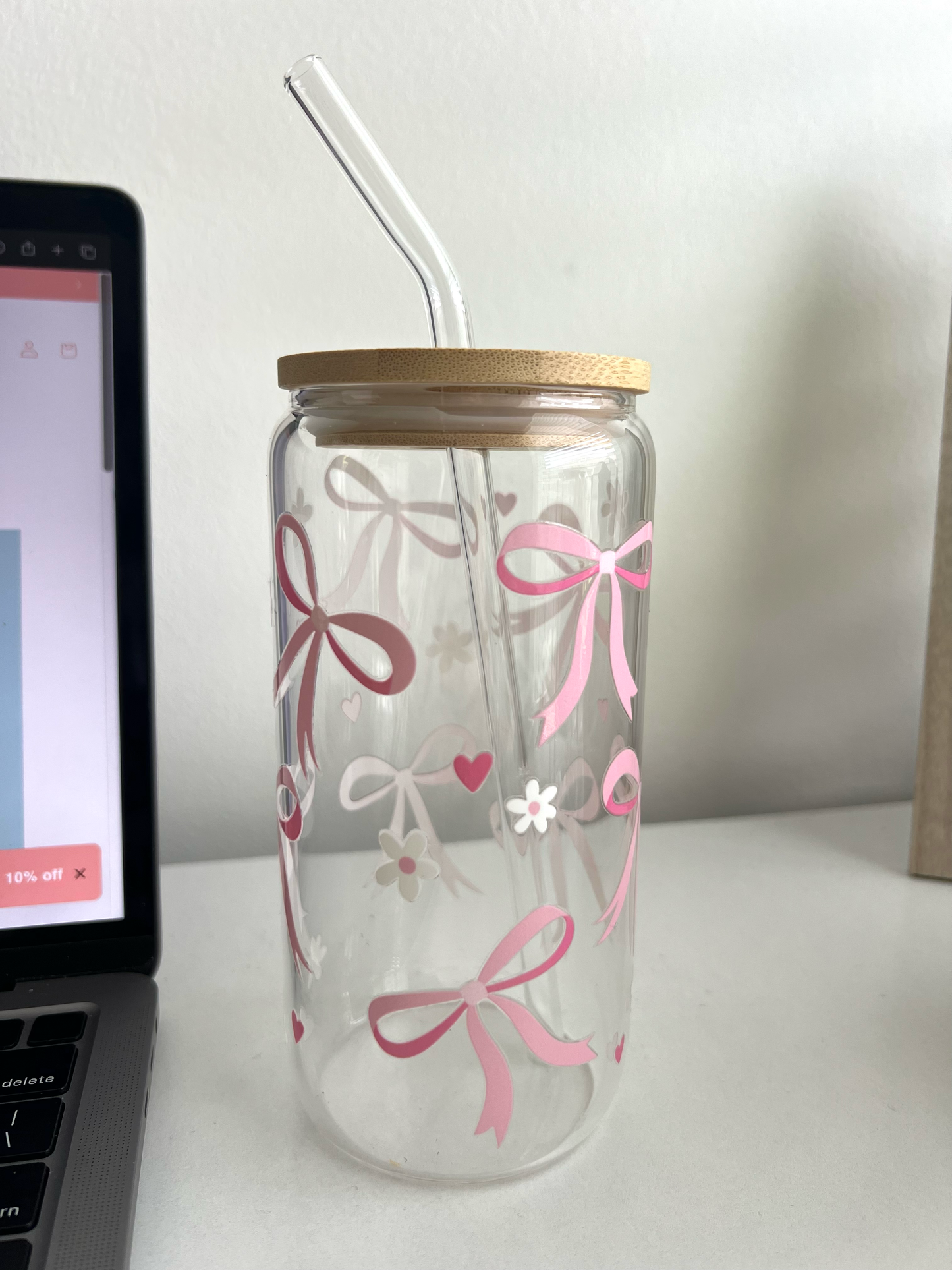 Bow & Bloom Glass Tumbler W/ Glass Straw